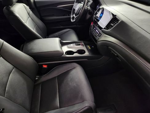 Used 2024 Honda Passport EX-L image 18