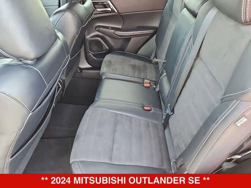 Used 2024 Mitsubishi Outlander SE FWD image 20