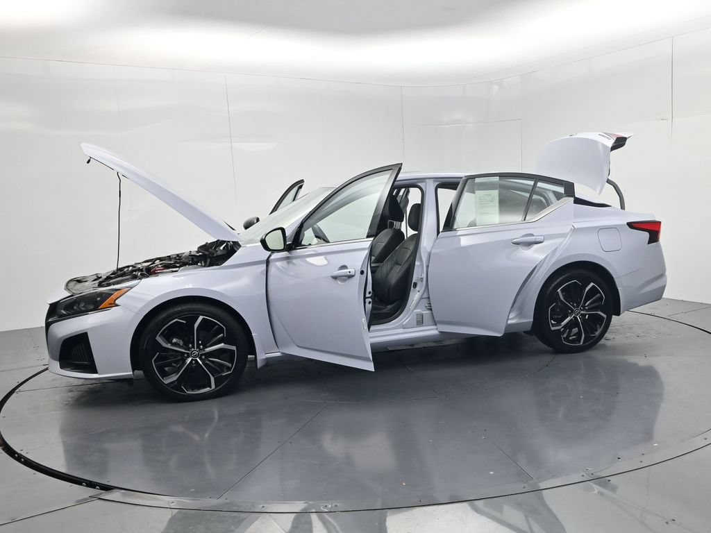 Used 2024 Nissan Altima 2.5 SR w/ SR Premium Package AWD/4WD image 61