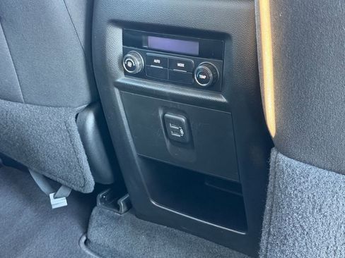 Certified 2021 Chevrolet Traverse LS image 12