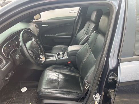 Used 2016 Dodge Charger SXT w/ Plus Group RWD image 8