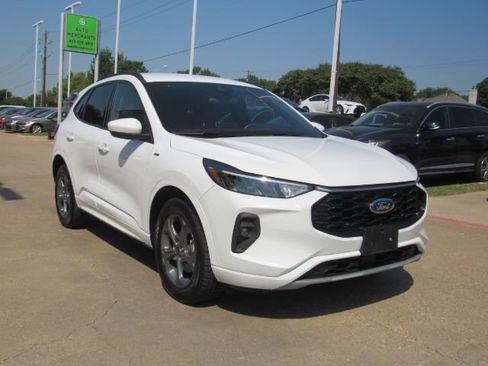 Used 2023 Ford Escape ST-Line Select image 4