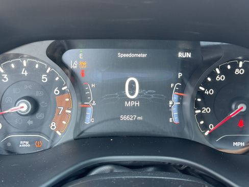 Used 2024 Jeep Compass Latitude AWD/4WD image 30