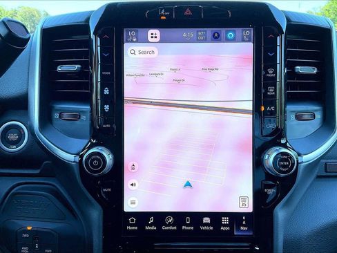 New 2026 RAM 2500 Big Horn AWD/4WD image 13