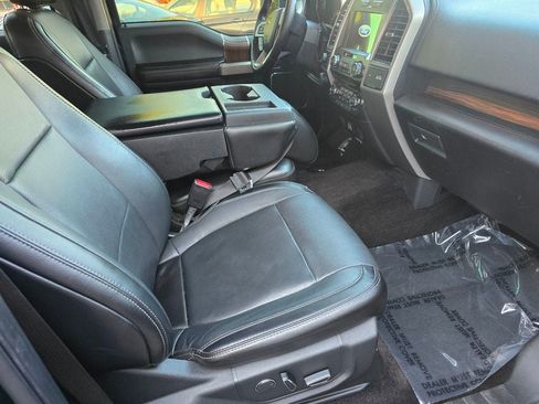 Used 2017 Ford F150 Lariat w/ Equipment Group 501A Mid AWD/4WD image 18