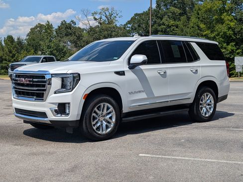 Used 2024 GMC Yukon SLT w/ SLT Premium Package RWD image 5