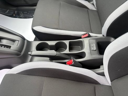 Used 2025 Nissan Versa S w/ Trunk Package FWD image 23