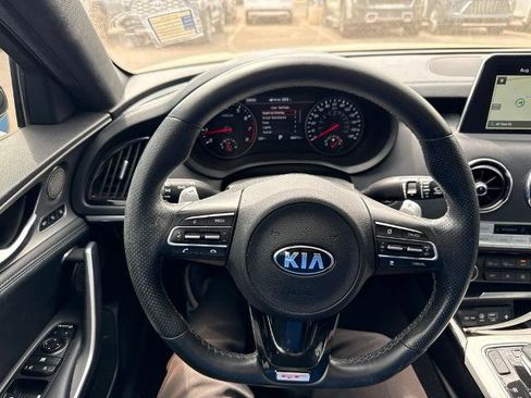 Used 2020 Kia Stinger GT2 RWD image 7
