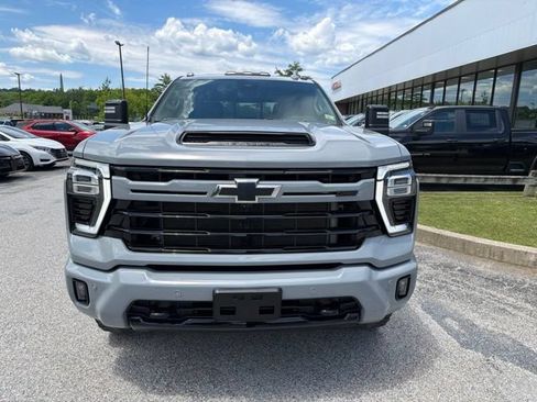Used 2024 Chevrolet Silverado 2500 LTZ w/ LTZ Plus Package AWD/4WD image 8