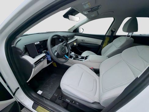 New 2026 Hyundai Tucson SEL FWD image 14