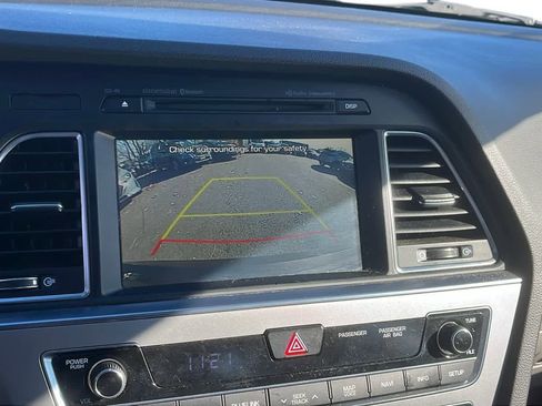 Used 2016 Hyundai Sonata Sport w/ Option Group 03 image 17