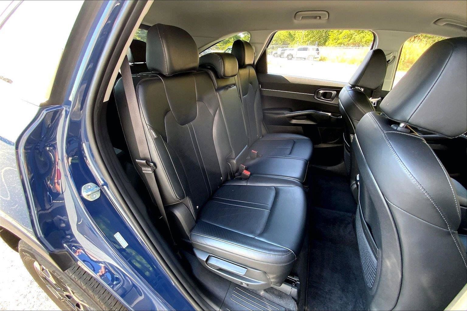 Used 2025 Kia Sorento S FWD image 25