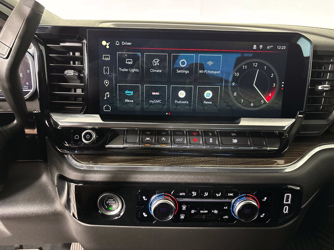 Used 2024 GMC Sierra 1500 Elevation AWD/4WD image 17