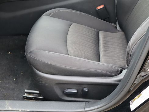 Used 2024 Nissan Altima 2.5 SV FWD image 14