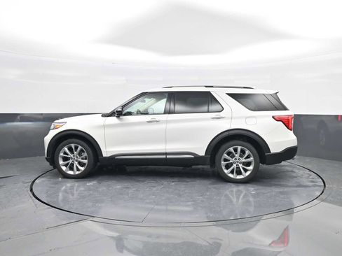 Used 2021 Ford Explorer Platinum w/ Equipment Group 601A image 5