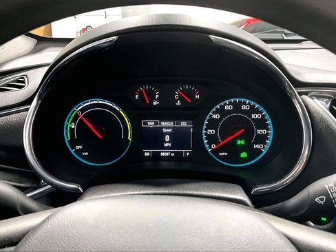 Used 2016 Chevrolet Malibu Hybrid image 12