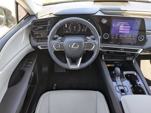 Used 2024 Lexus RX 350 FWD w/ Technology Package image 17