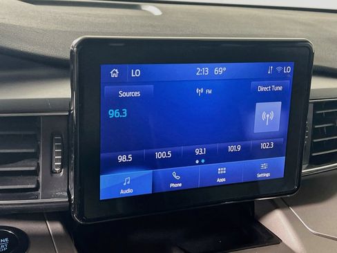 Used 2024 Ford Explorer XLT w/ Equipment Group 202A AWD/4WD image 13