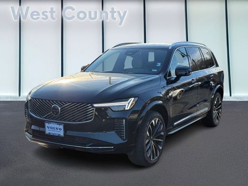 Certified 2025 Volvo XC90 B6 Plus image 9