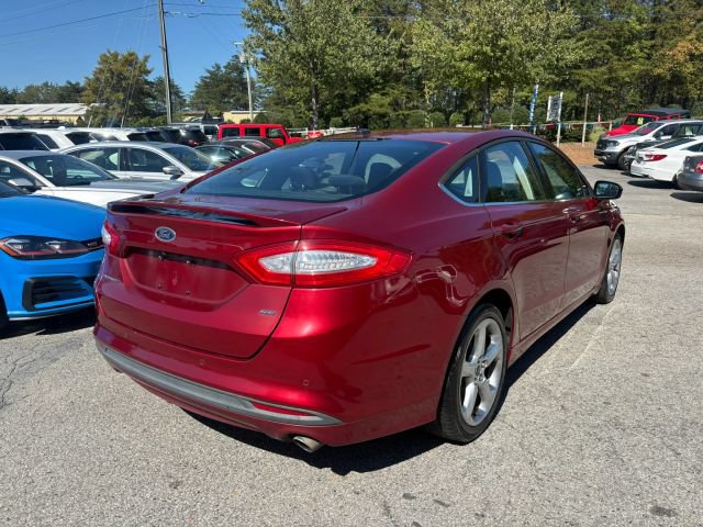 Used 2016 Ford Fusion SE FWD image 5