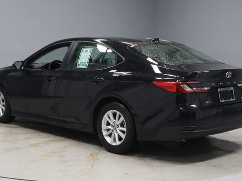 Used 2025 Toyota Camry LE FWD image 9
