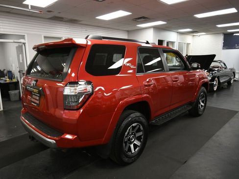 Certified 2023 Toyota 4Runner TRD Off-Road Premium w/ Moonroof Package AWD/4WD image 8