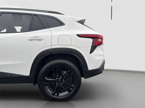 Used 2025 Chevrolet Trax ACTIV w/ Driver Confidence Package image 22