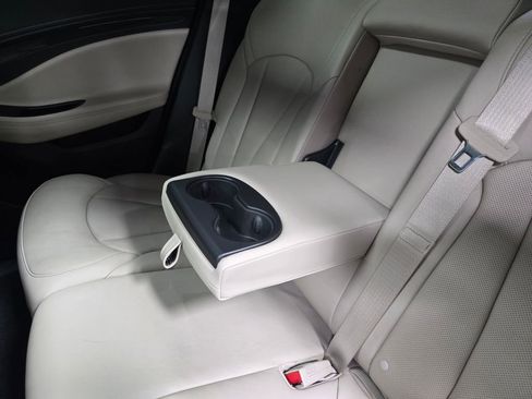 Used 2017 Buick Envision Premium image 33