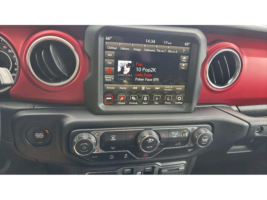 Used 2022 Jeep Gladiator Rubicon w/ Trailer Tow Package AWD/4WD image 15
