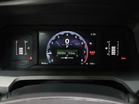 Used 2025 Toyota Tacoma SR5 image 38