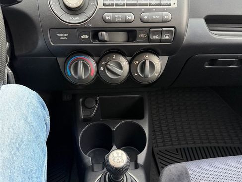 Used 2007 Honda Fit image 8