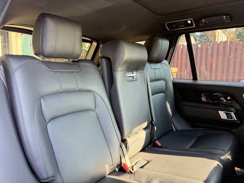 Used 2020 Land Rover Range Rover HSE AWD/4WD image 29