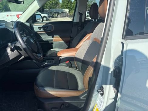 Used 2023 Ford Bronco Sport Outer Banks w/ Tech Package AWD/4WD image 9
