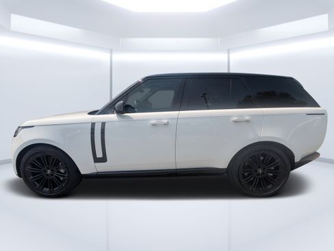 Used 2024 Land Rover Range Rover SE AWD/4WD image 6