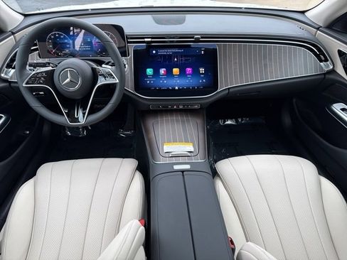 New 2025 Mercedes-Benz E 350 4MATIC Sedan image 12