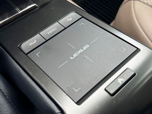 Used 2022 Lexus GX 460 Luxury w/ Accessory Package AWD/4WD image 31