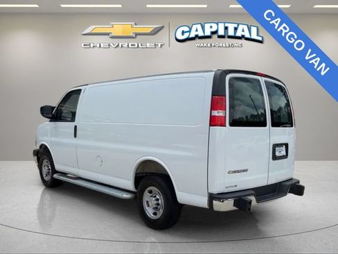 Used 2025 Chevrolet Express 2500 w/ Driver Convenience Package RWD image 4