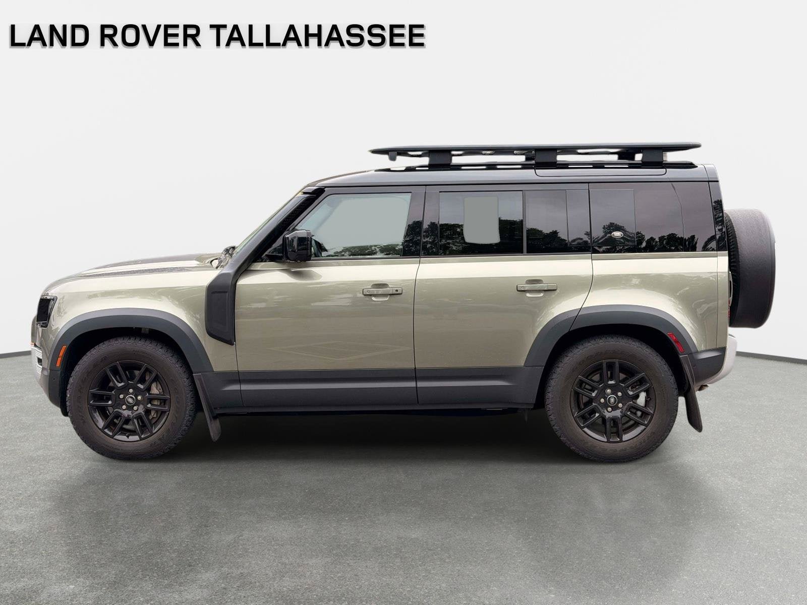 Used 2023 Land Rover Defender 110 SE AWD/4WD image 8