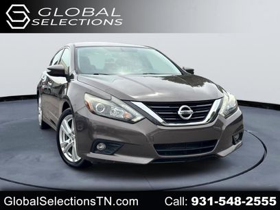 Used 2017 Nissan Altima 3.5 SL w/ 3.5SL Technology Package