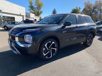 New 2025 Mitsubishi Outlander 4WD Plug-In Hybrid