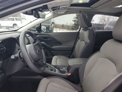 Used 2024 Subaru Crosstrek 2.0i Premium image 17