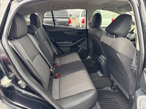 Used 2019 Subaru Crosstrek 2.0i w/ Eyesight System image 5