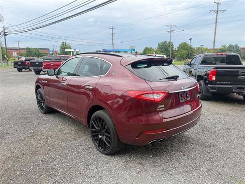 Used 2018 Maserati Levante S GranSport AWD/4WD image 7