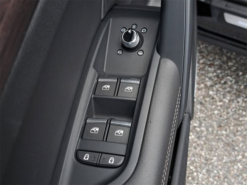 Used 2023 Audi Q5 2.0T Premium Plus w/ Premium Plus Package image 22