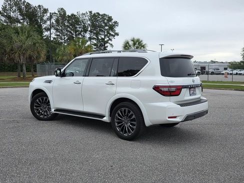 Used 2024 Nissan Armada Platinum w/ Captain's Chairs Package AWD/4WD image 4