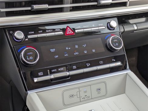 New 2026 Hyundai Santa Fe SE image 24