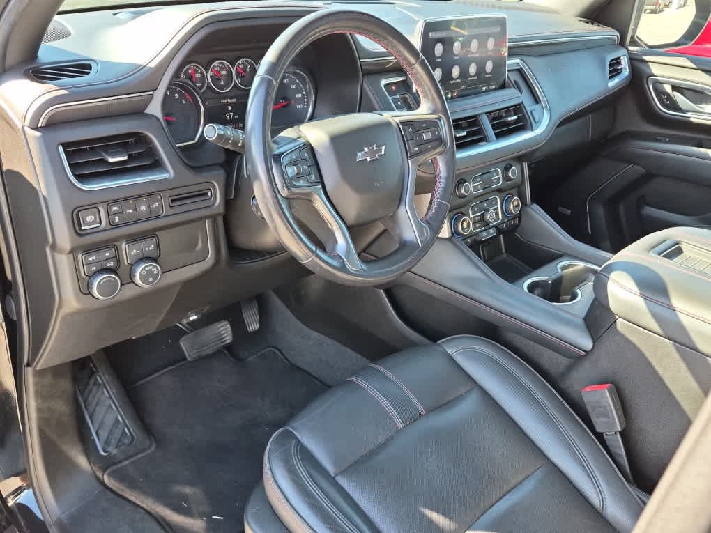 Used 2021 Chevrolet Suburban RST w/ Luxury Package AWD/4WD image 16