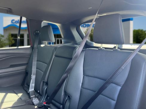 Used 2025 Honda Passport EX-L image 27
