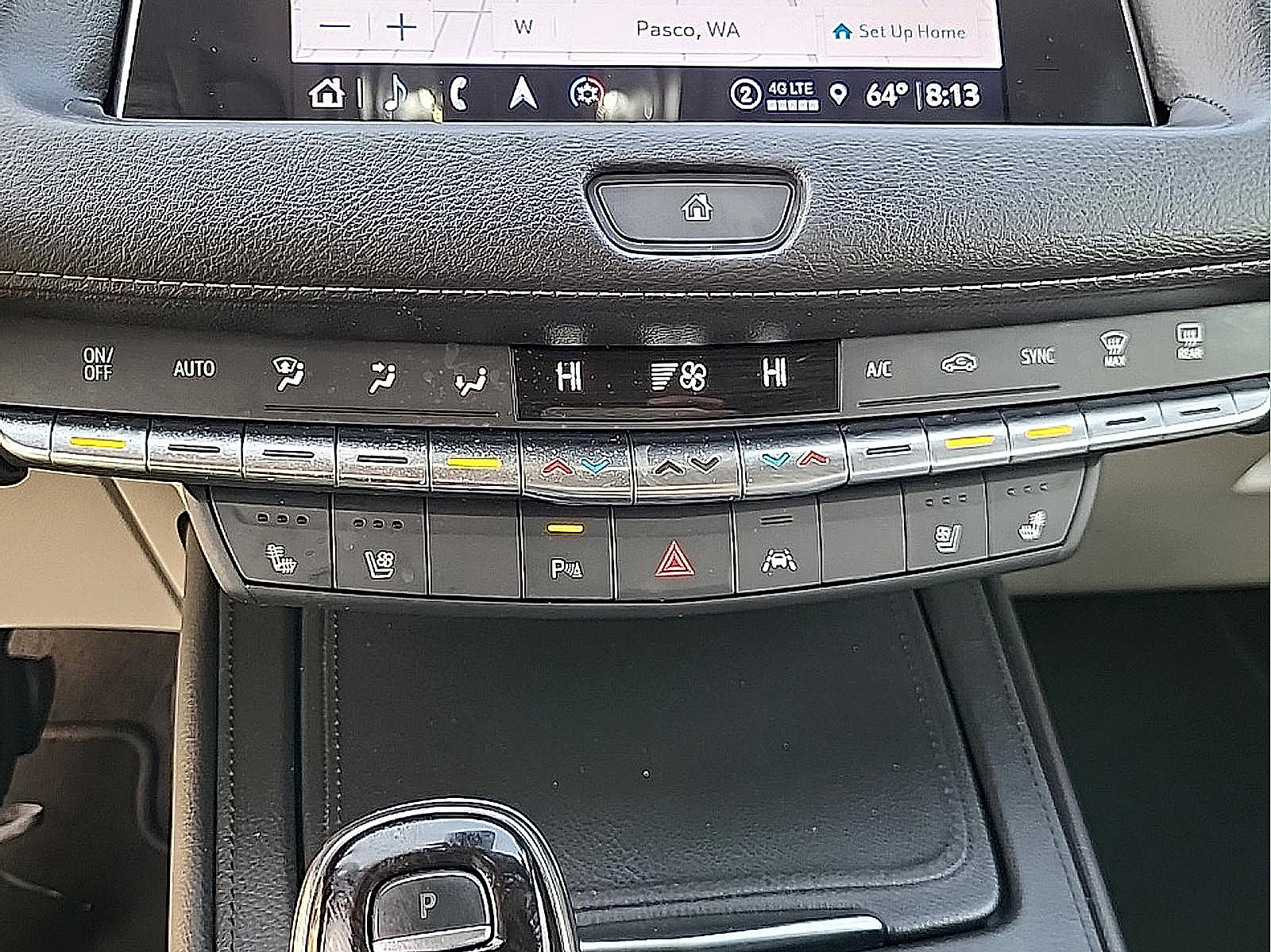 Used 2023 Cadillac XT4 Premium Luxury w/ Sun And Sound Package AWD/4WD image 26