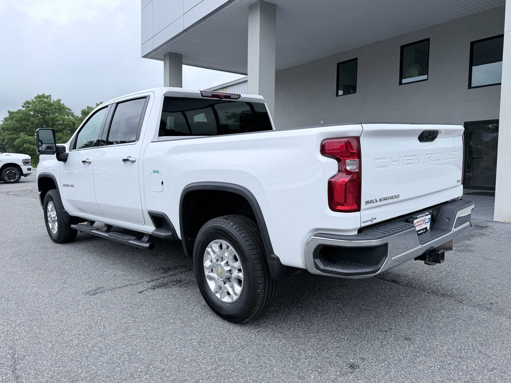 Used 2023 Chevrolet Silverado 2500 LTZ w/ Gooseneck/5TH Wheel Package AWD/4WD image 7